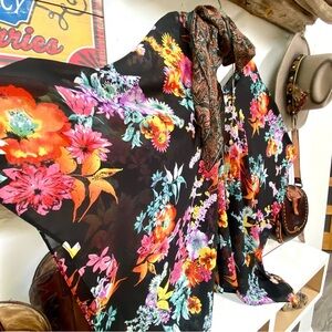 Semi sheer floral boho poncho blouse top w resort vacay beach vibe